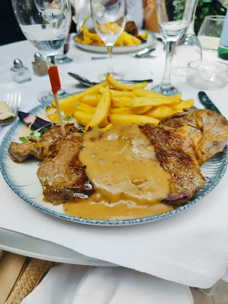 Josyane Teillet_Restaurant la Guinguette Du Grand Morin_Mouroux_review