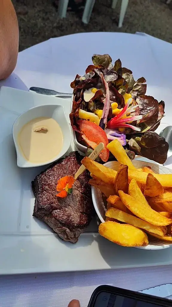 Restaurant la Guinguette Du Grand Morin_Mouroux_slider_image_2