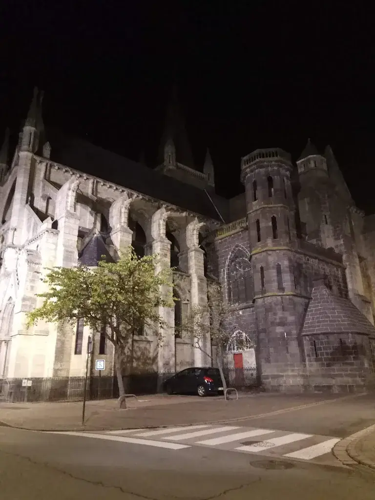 Brasserie du Commerce - Chez Ludo ristorante a Aigueperse