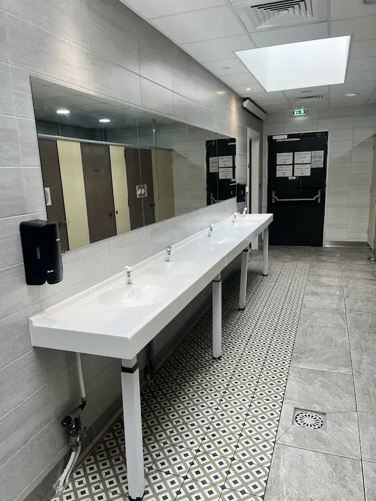 Lee Smith_Aire Des Vérités Montluçon / St Victor_Saint-Victor_review