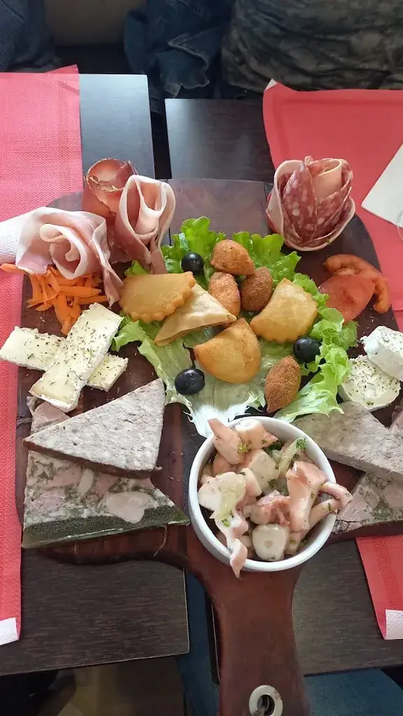 patricia campana_Le Saint Pierre_Coulommiers_recensione