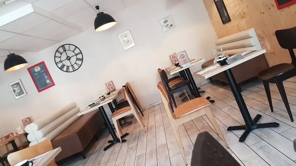 RDV Ici restaurant in Boissy-Saint-Léger