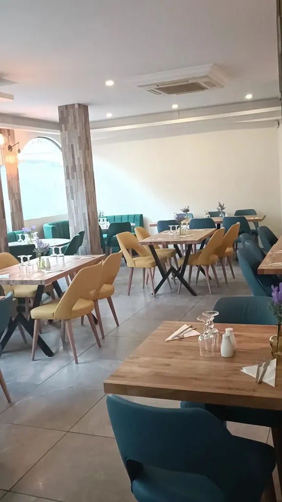 C. F._Restaurant bulut dede_Boissy-Saint-Léger_recensione