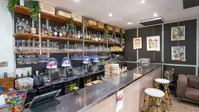 Au Comptoir des Artistes restaurant in Bondoufle