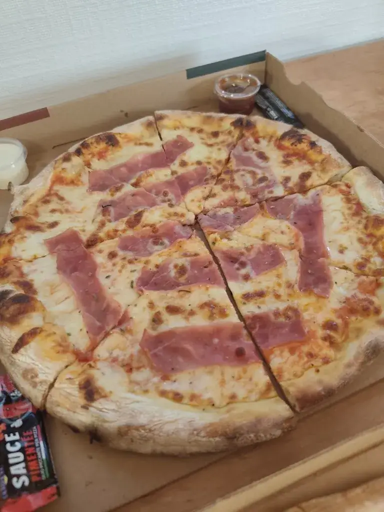 Elodie Pesquet_AARON PIZZA_Bondoufle_review