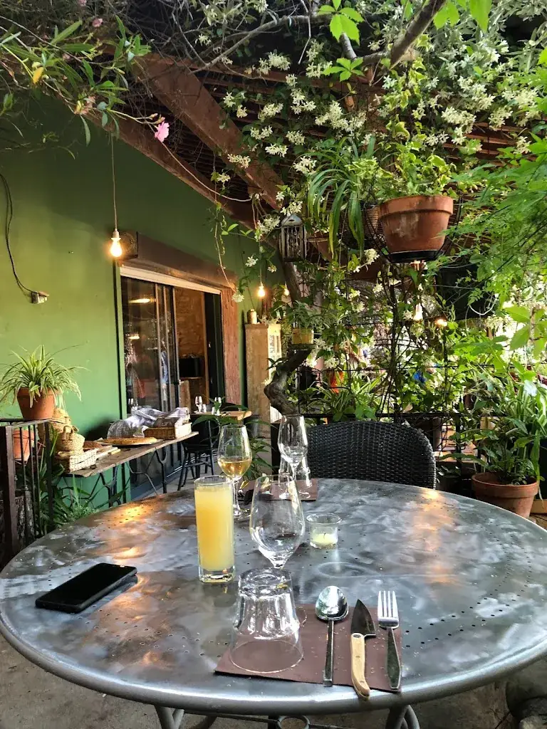 L'espousse restaurant restaurant in Vallon-Pont-d'Arc