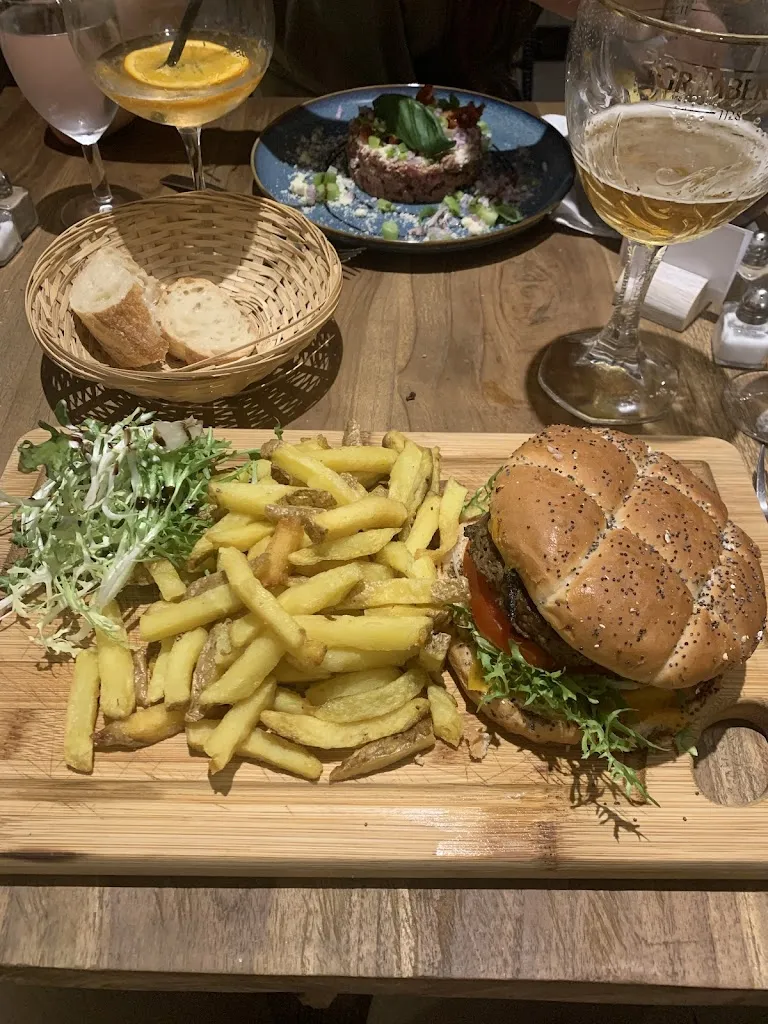 Hugo POTTIER_L échappée Mel_Vauhallan_reseña