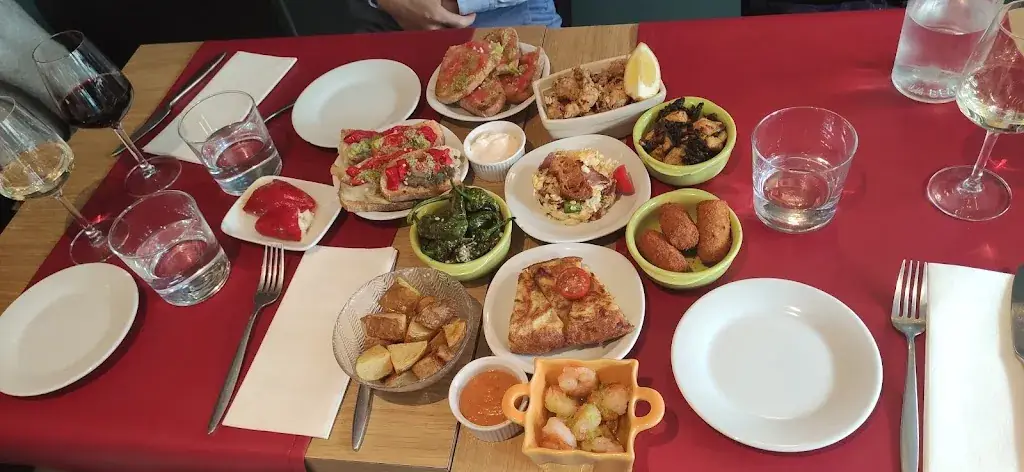 Léa Yue Xu_Avila Restaurant_Jouy-en-Josas_review