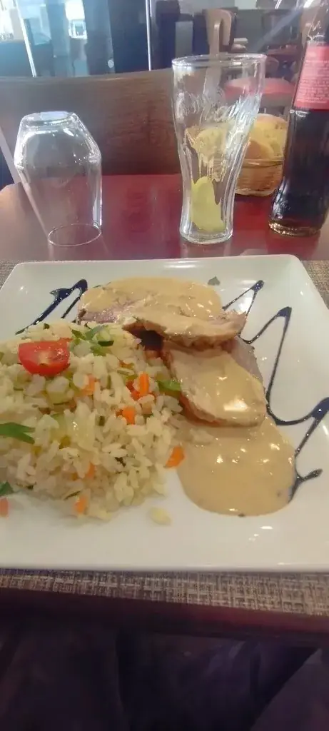 Bogdan Valentin_Le Relais_Saclay_review