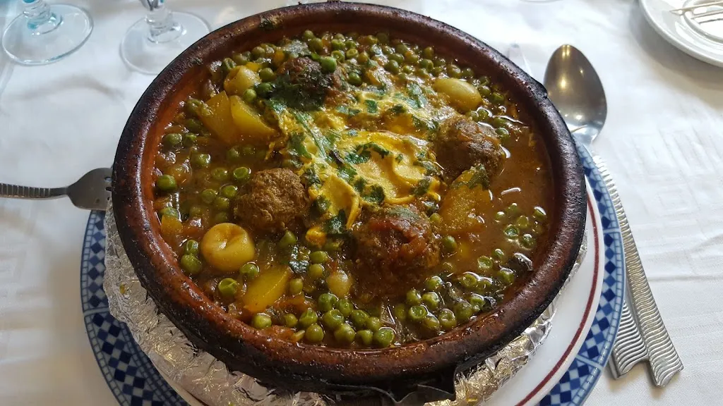 José Queijo Fernandes_La Medina_Jouy-en-Josas_avis