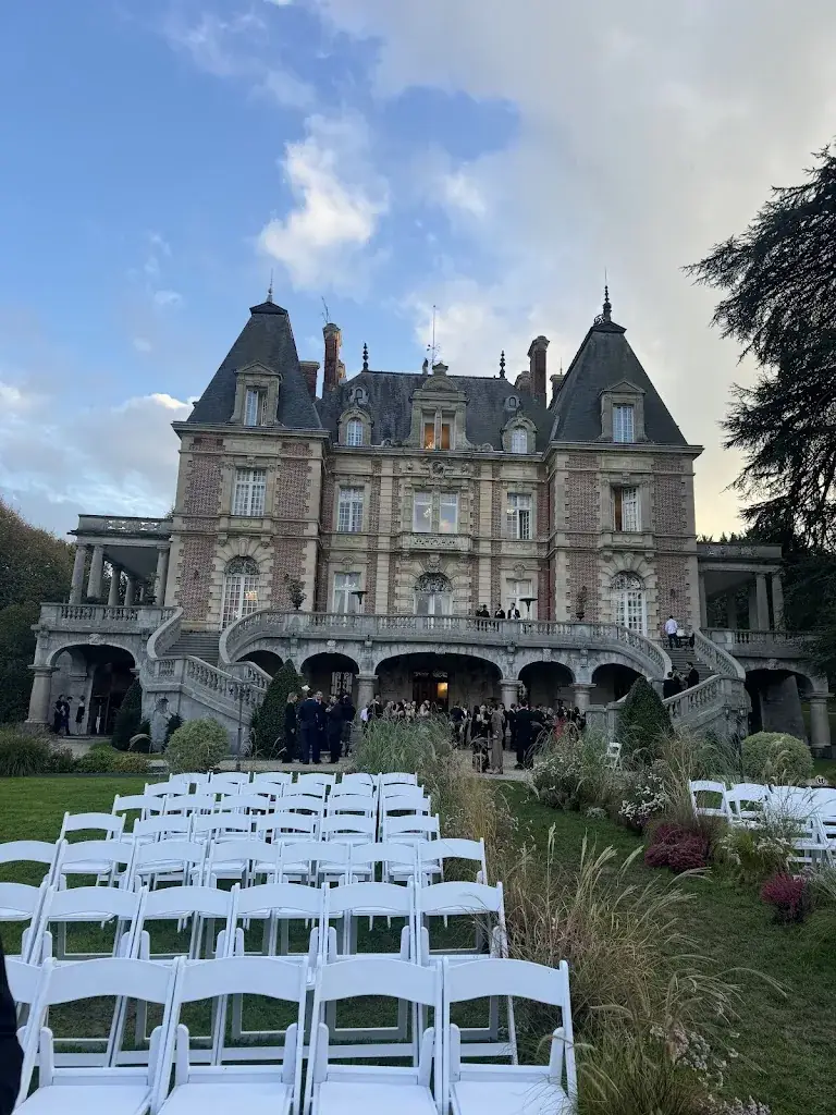 Jessica Bello Salguero_Château Bouffémont_Bouffémont_recensione