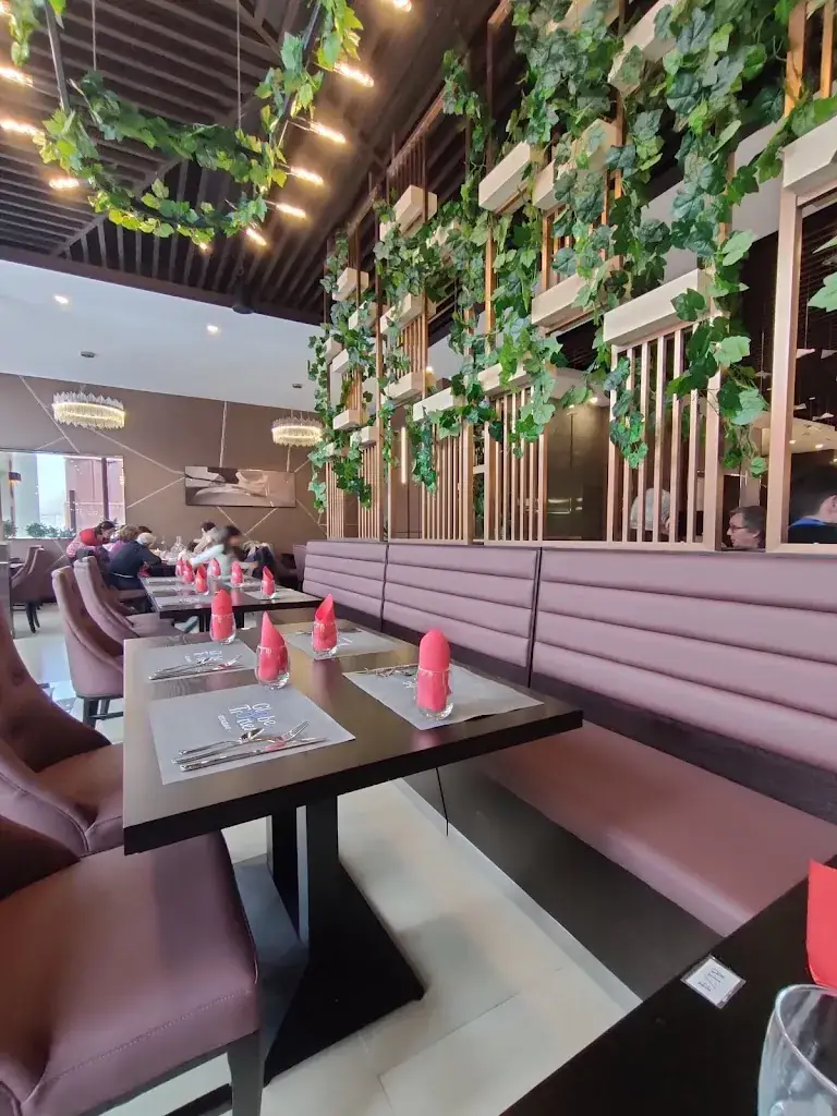 Shirshendu Roy_Globe Trotter_Bezons_Bewertung