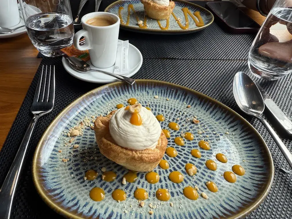 Le Spoon_Bezons_slider_image_3