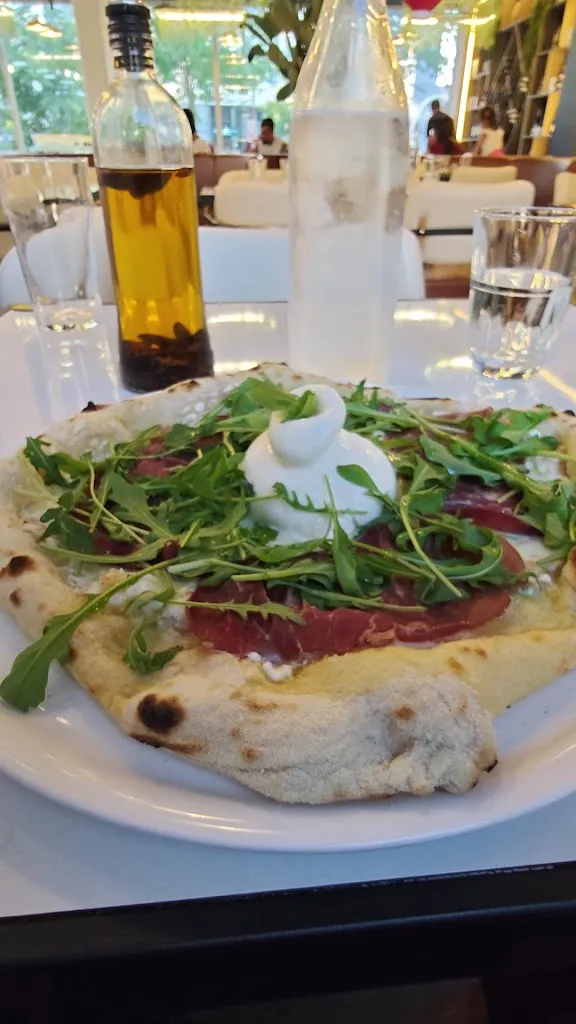 Le Garipino_Bezons_slider_image_2