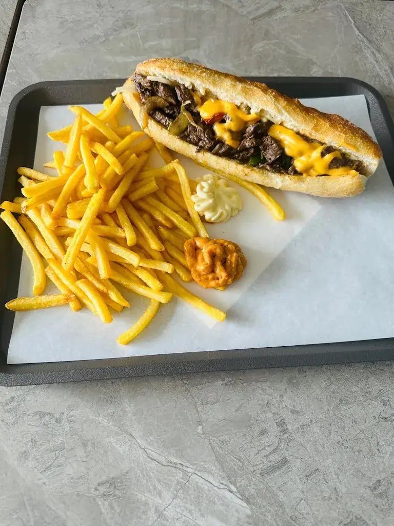 Royal Foodz_Bezons_slider_image_3