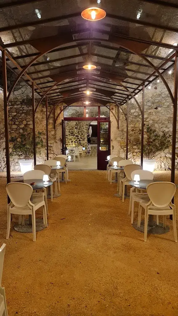 Restaurant Le Domaine des Dames_Vallon-Pont-d'Arc_slider_image_1