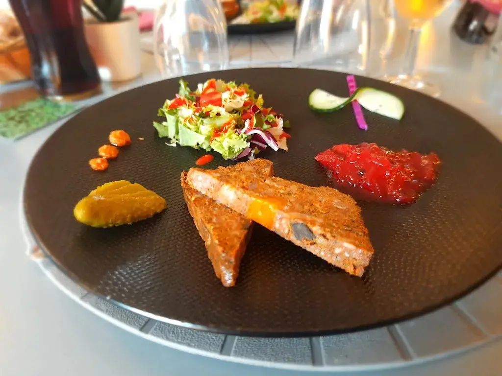 Restaurant Le Domaine des Dames_Vallon-Pont-d'Arc_slider_image_3