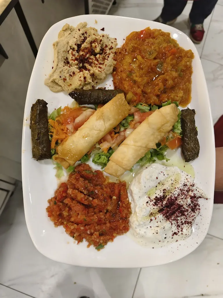 Menu_Istanbul Grill Lardy_Lardy_image_8