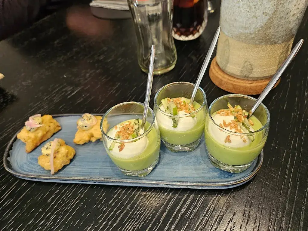 M T_Les Coqs_Milly-la-Forêt_review