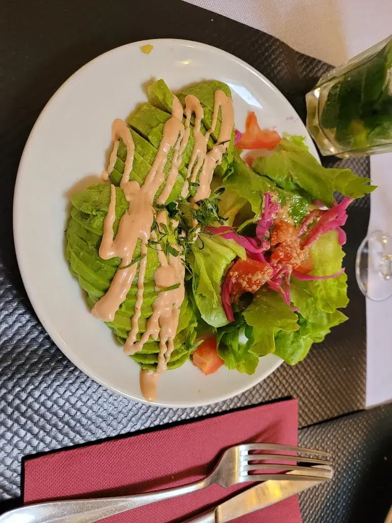 Lea Ser_Au Passé Retrouvé_Milly-la-Forêt_review