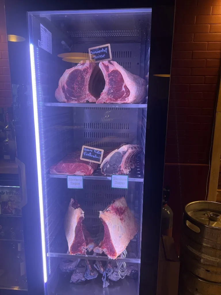 Les enfants terribles restaurant in Milly-la-Forêt