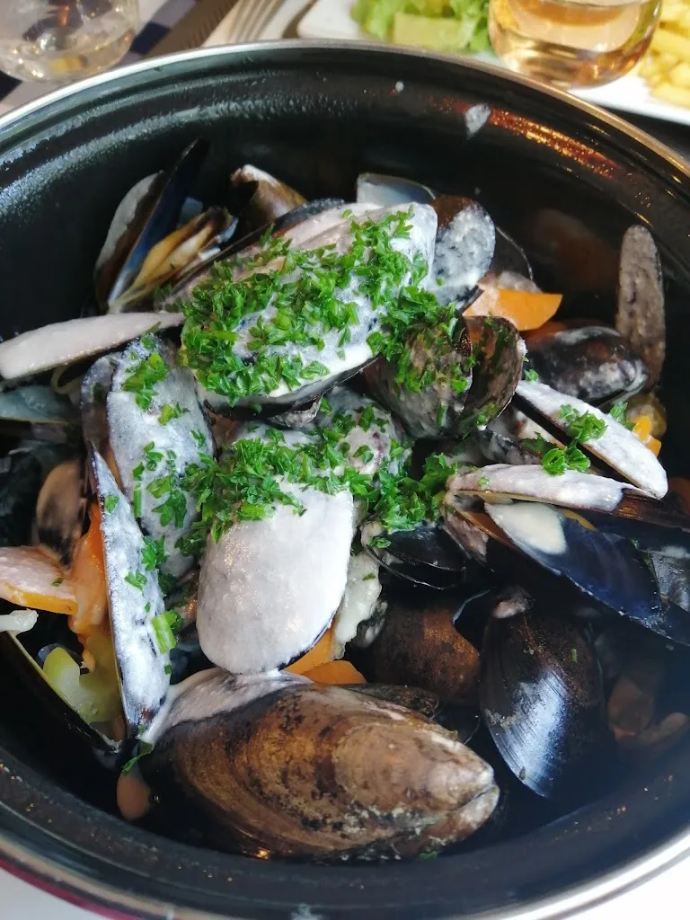 micheline chevalier_La Guinguette de Bray_Bray-sur-Seine_review