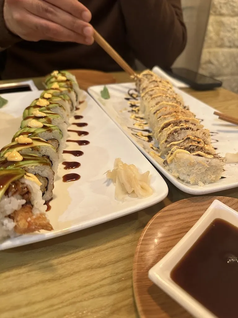amal benali_Fusion N'Rolls Sushi_Bourg-la-Reine_review