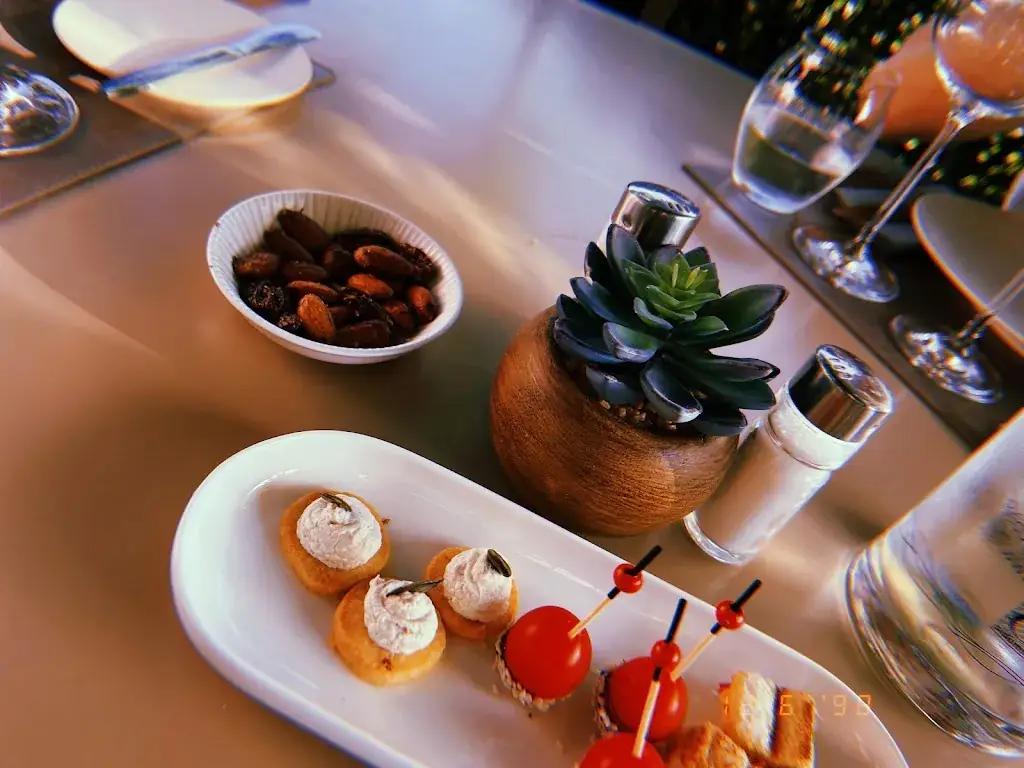 Jessica Marcolini_Restaurant La Table de Léa_Villeneuve-de-Berg_review