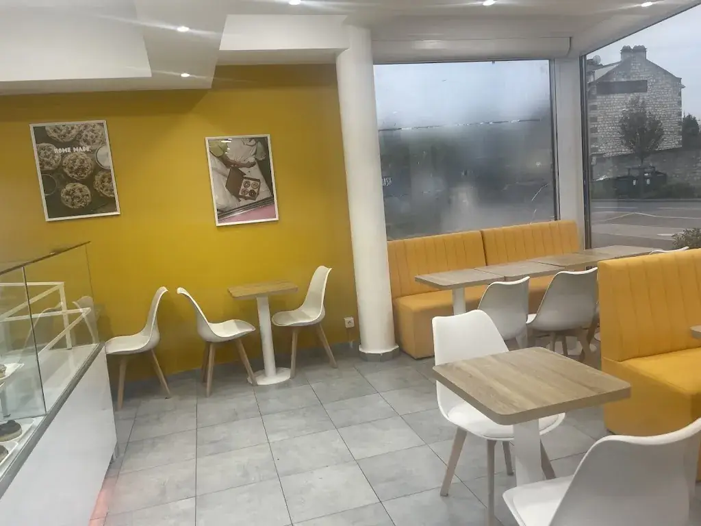 Doughnuts factory Restaurant in Bourg-la-Reine