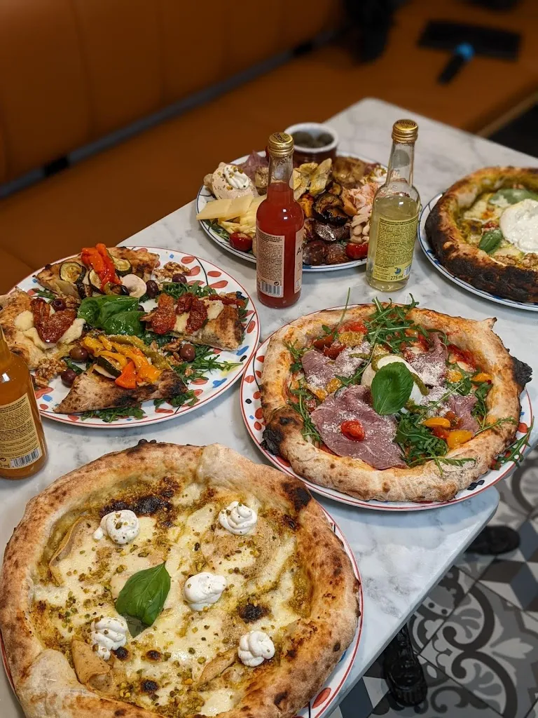 Pomozza_Bourg-la-Reine_slider_image_3