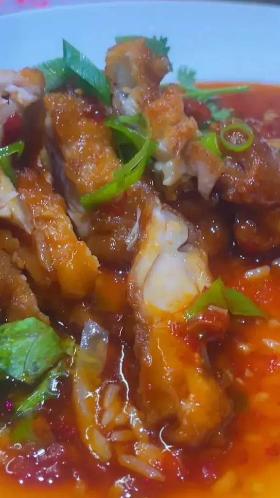 Yann nervyn Ndomidjia_Paradis du Bonheur_Bourg-la-Reine_recensione