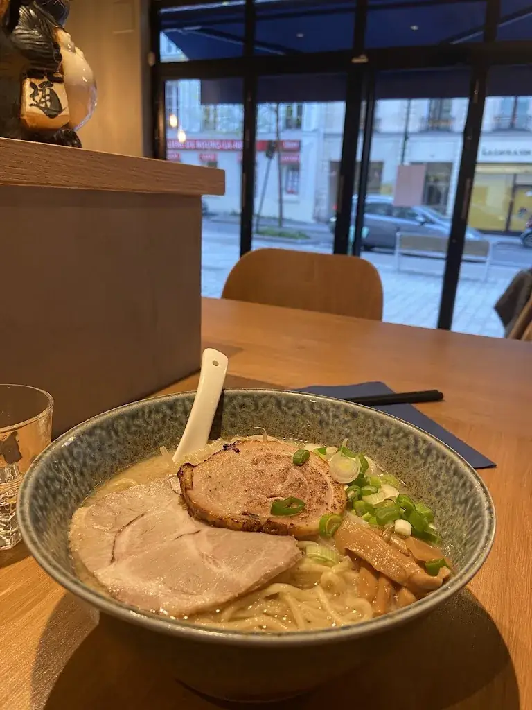 Julie Volpiani_Kiraku Ramen_Bourg-la-Reine_review