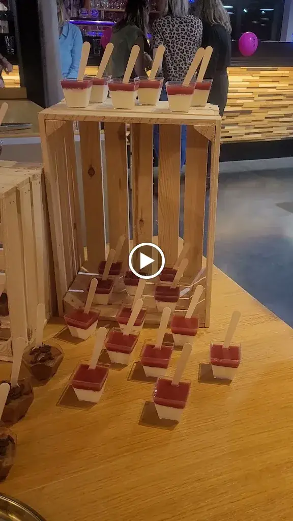 Le BistrÔ Vino_Breuillet_slider_image_2