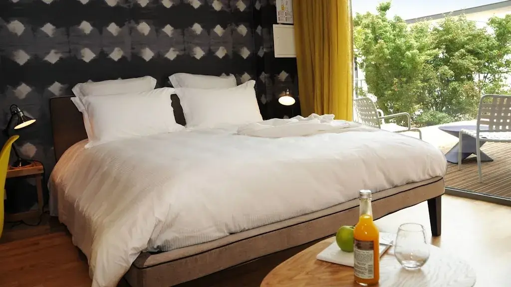 Hôtel-Restaurant L'Aquarelle_Breuillet_slider_image_2