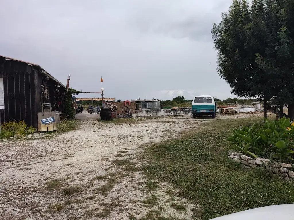 Karine Dupuy_Ferme des Aubains_Breuillet_review