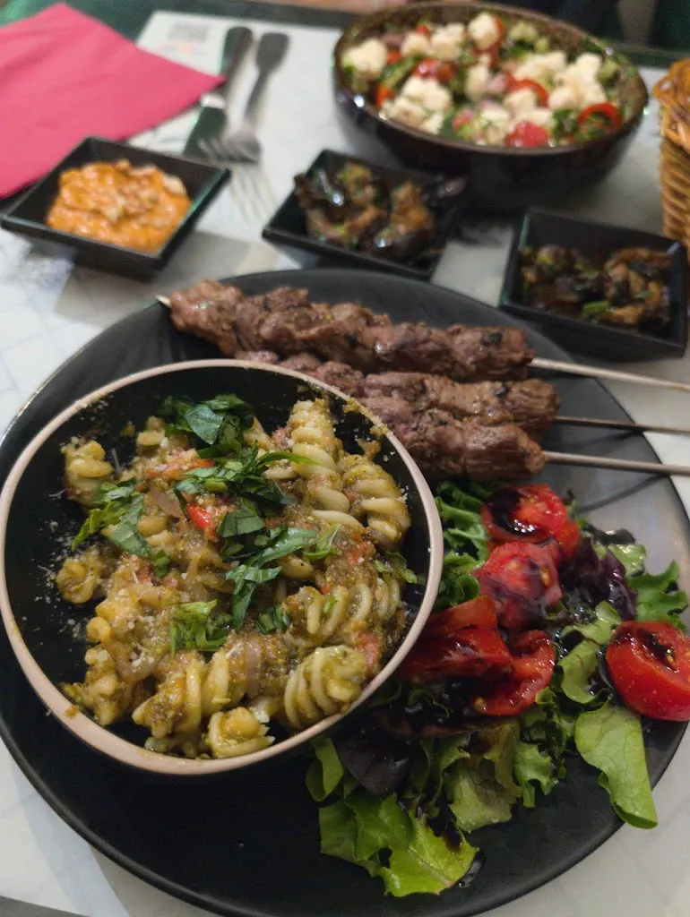 Alex Borisov_Le Boostan_Bonneuil-sur-Marne_recensione