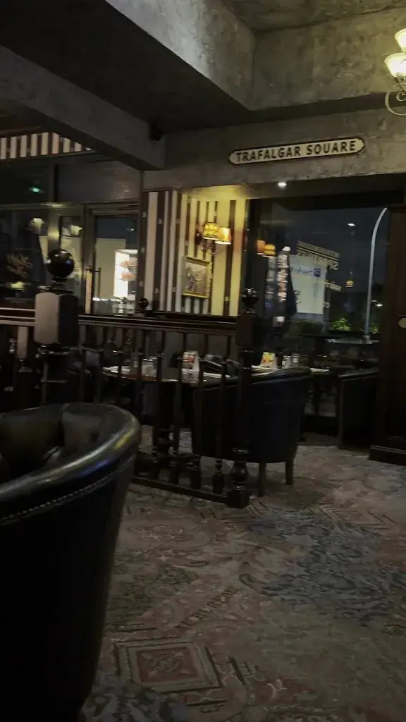 Sarra_Au Bureau - Pub et Brasserie_Bonneuil-sur-Marne_review