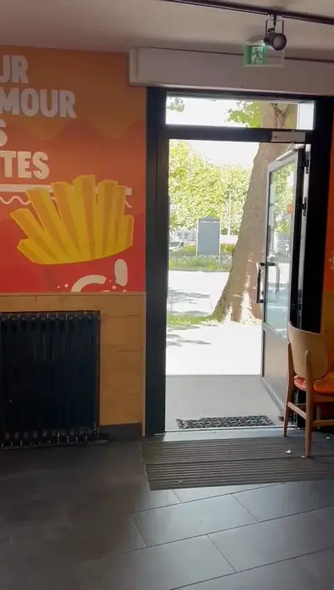 Dr French_G LA DALLE - Bonneuil_Bonneuil-sur-Marne_recensione