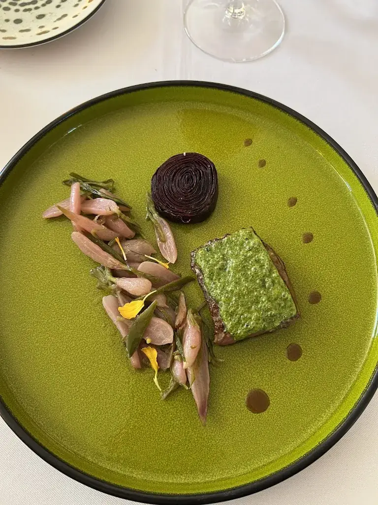 Dominique_Hostel De Montfleury_Saint-Germain_review