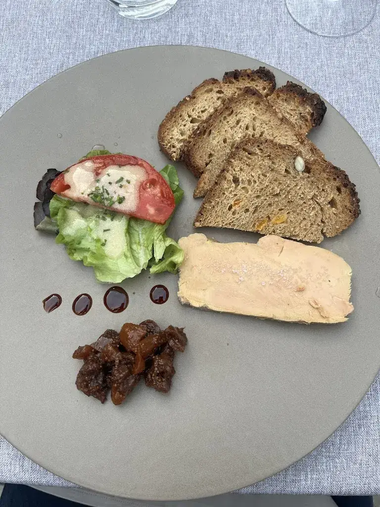 Celine Martinez_Logis Auberge Les Murets - hôtel restaurant spa_Chandolas_review