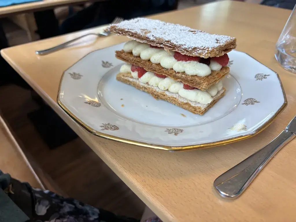 Marcelo Godefroy Rodríguez_La Fringale_Buc_review