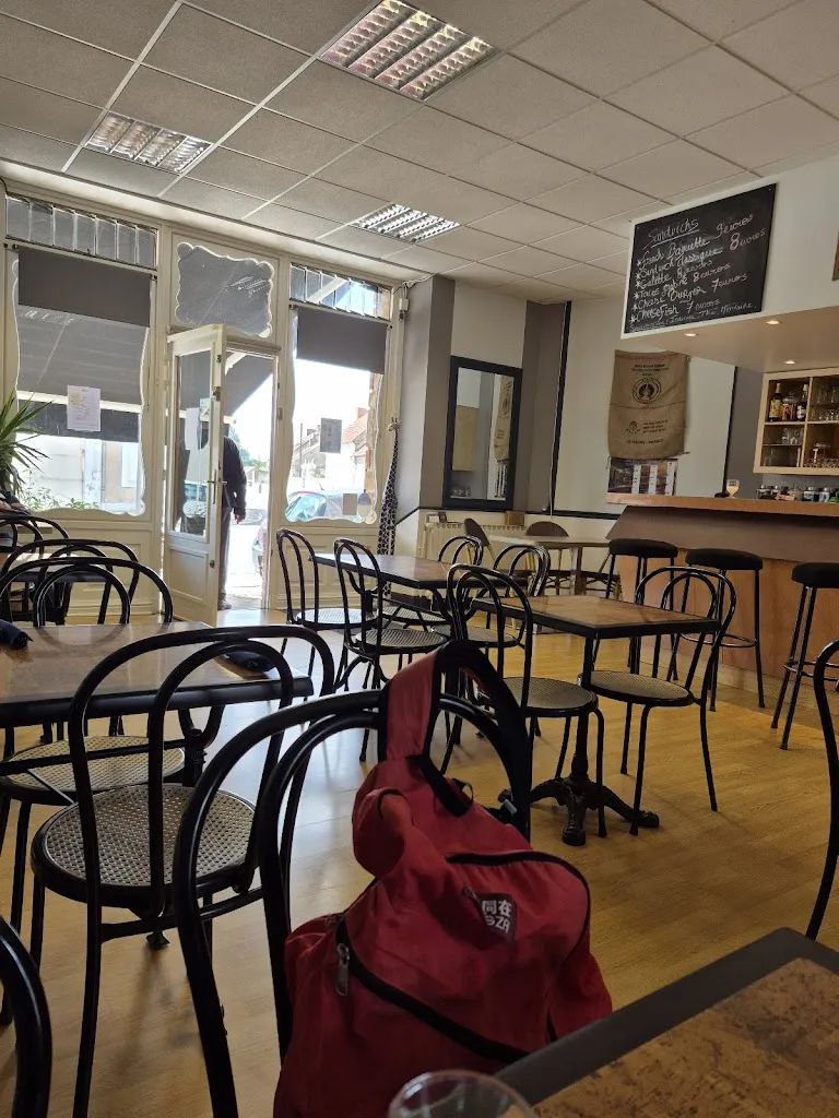 Lucien Daniel_La Taverne - Doyet_Doyet_review