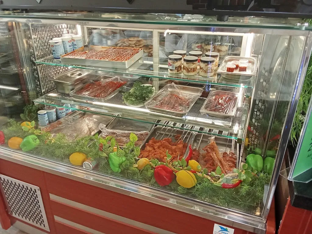 Aux 4 Freres restaurant in Bobigny