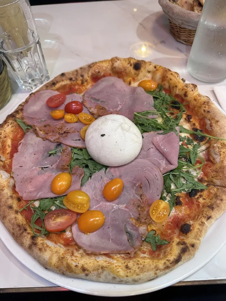 Italian Cantine_Bobigny_slider_image_3