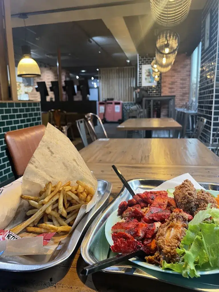Awais Ilyas_Chicken Village_Bobigny_review