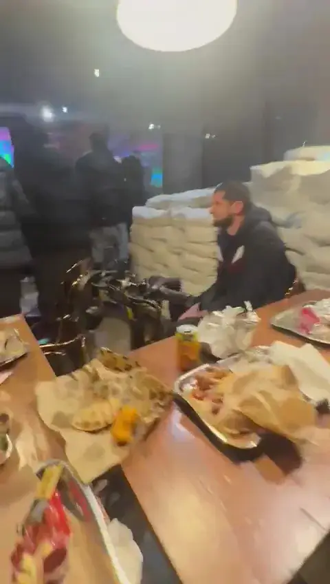 Chicken Village_Bobigny_slider_image_2