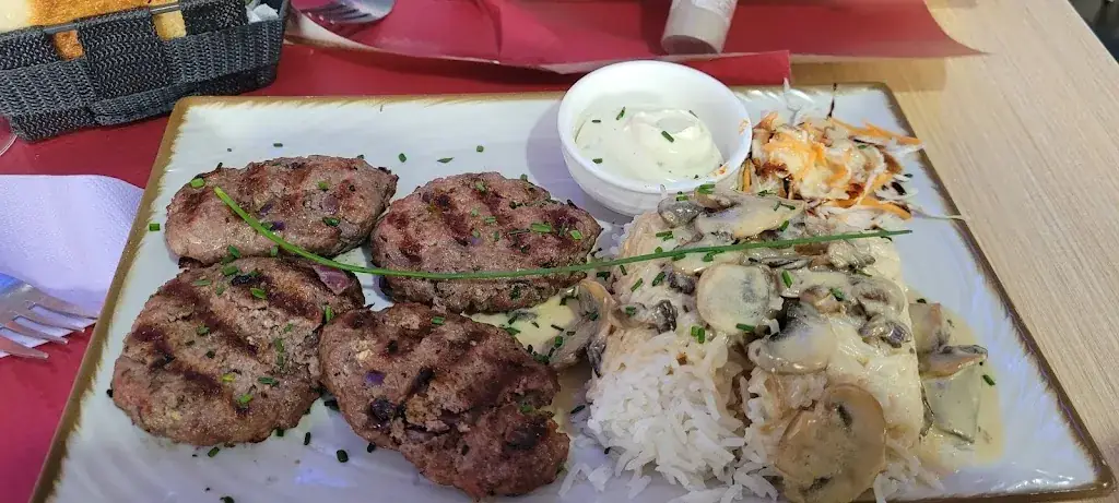 Reyhane Amrollahi_Breezy Grill_Bobigny_review