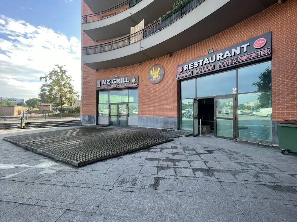 MZ GRILL restaurant in Bobigny