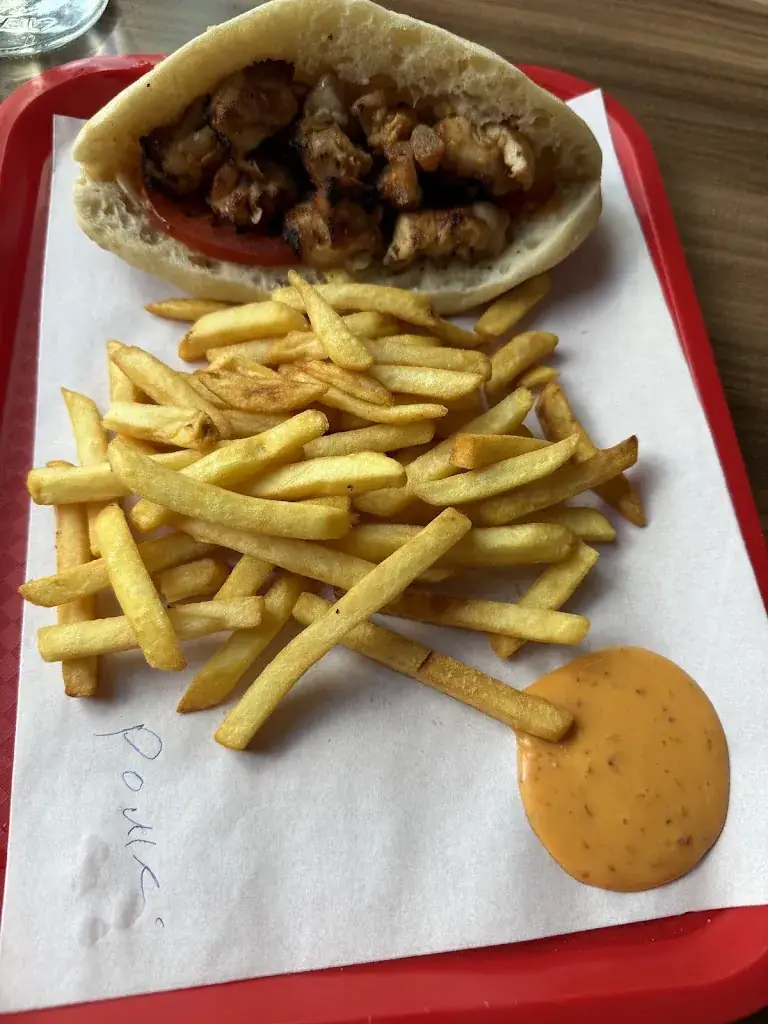 MZ GRILL_Bobigny_slider_image_3