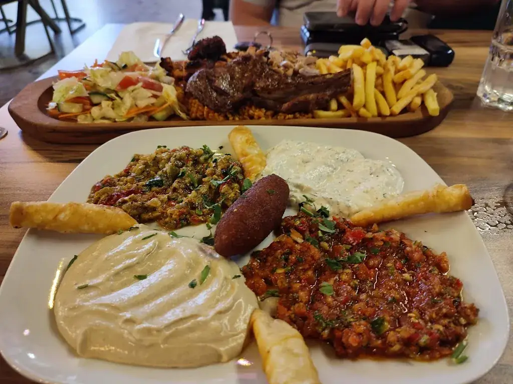 Vlad-Dan Hlihor_GOLD GRILL KEBAB_Bobigny_review